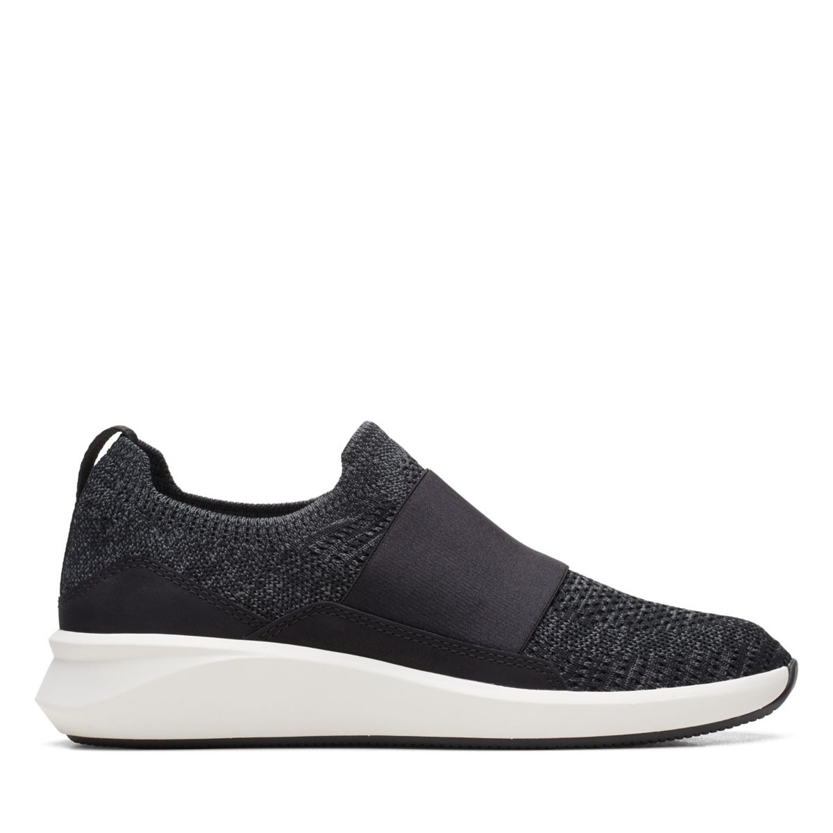 Black Women's Clarks Un Rio Knit Slip On | 71494799