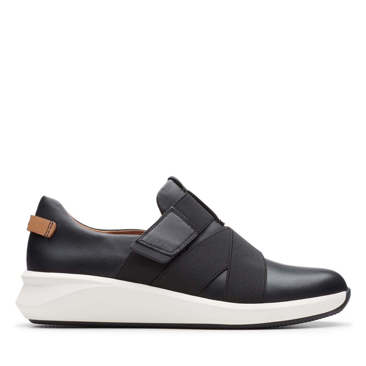 Black Women's Clarks Un Rio Strap Sneakers | 18294279