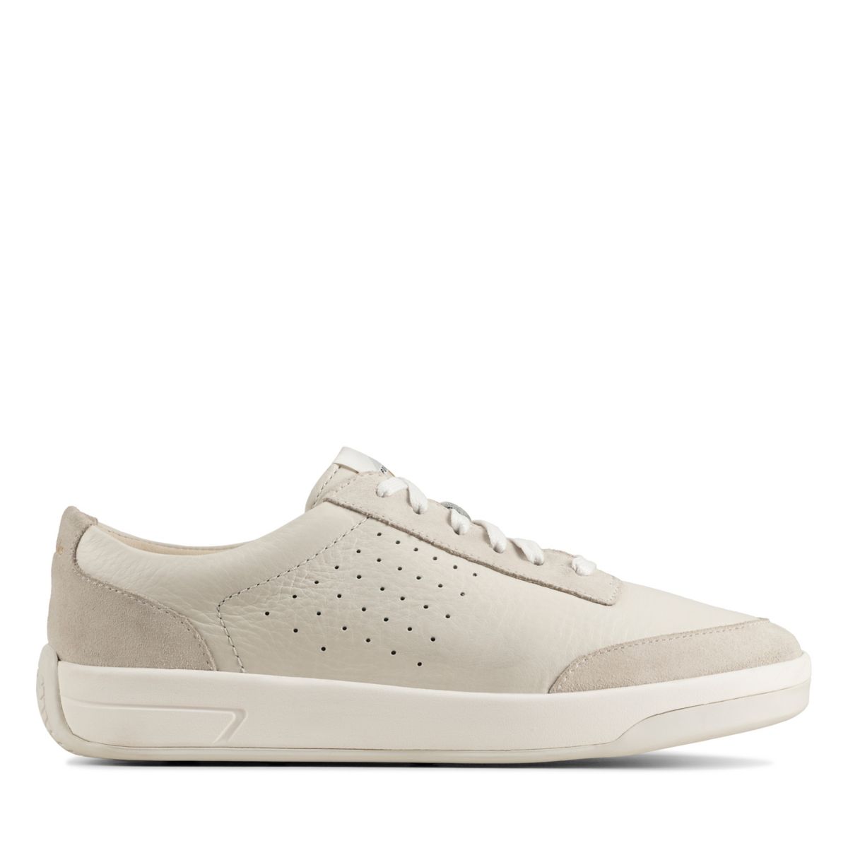 White Women's Clarks Hero Air Lace Sneakers | 42512010