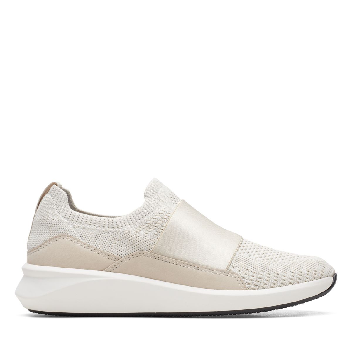 White Women's Clarks Un Rio Knit Slip On | 61929260